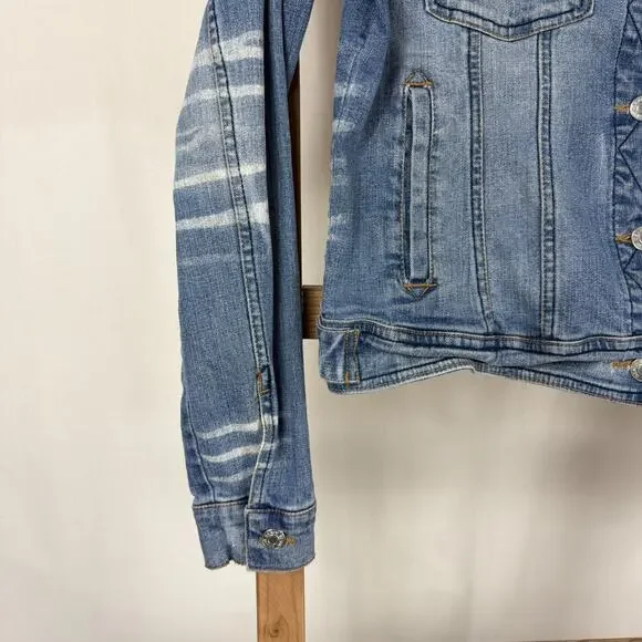 Ashley Vintage Charm Bleached Details Button Up Denim Jean Jacket #1245 Sizes L - Picture 2 of 7